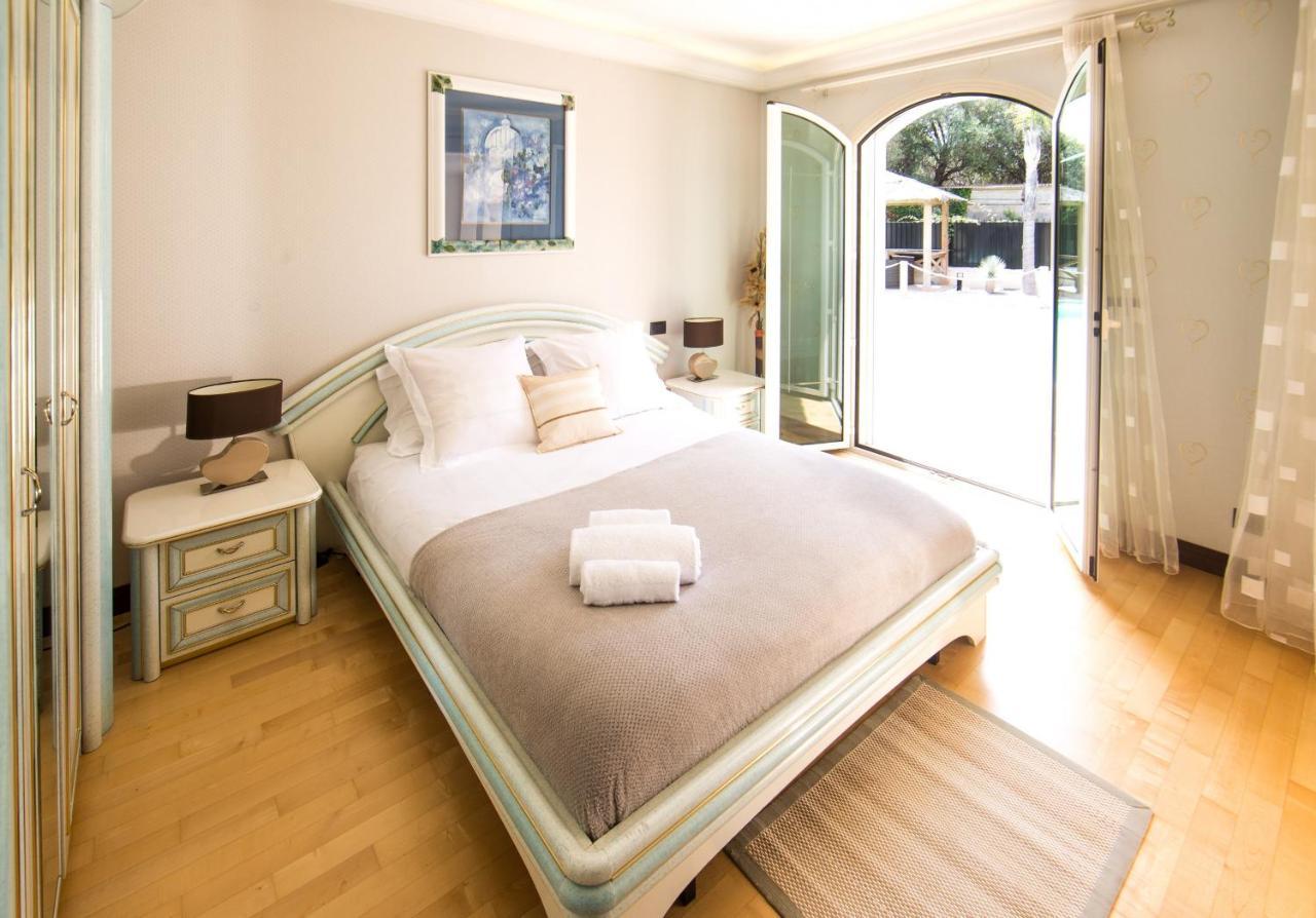 El Paradisio Splendid 5 Stars Villa Atypical In Antibes With Overflowing Swiming Pool Bagian luar foto
