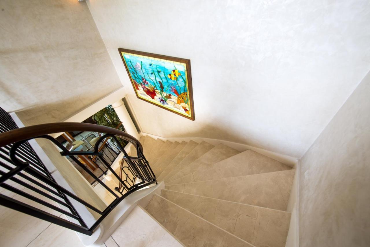 El Paradisio Splendid 5 Stars Villa Atypical In Antibes With Overflowing Swiming Pool Bagian luar foto